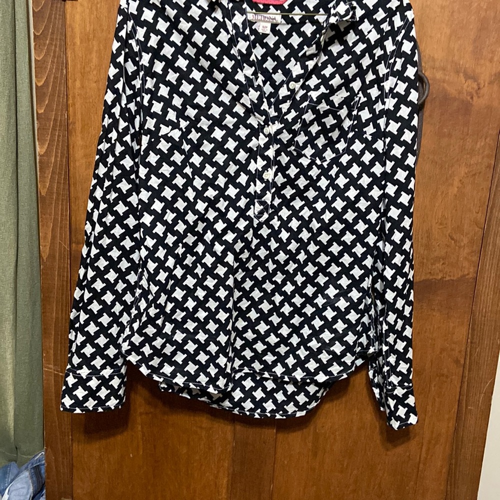 Button up top. Non smoking home
